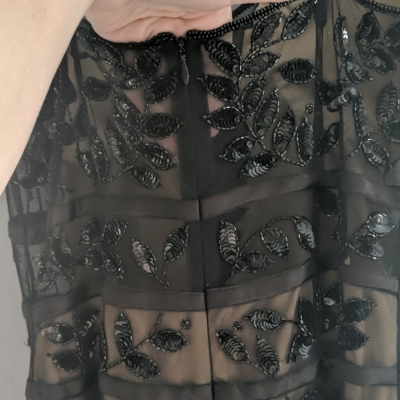 Dress - Picture 5 of 7